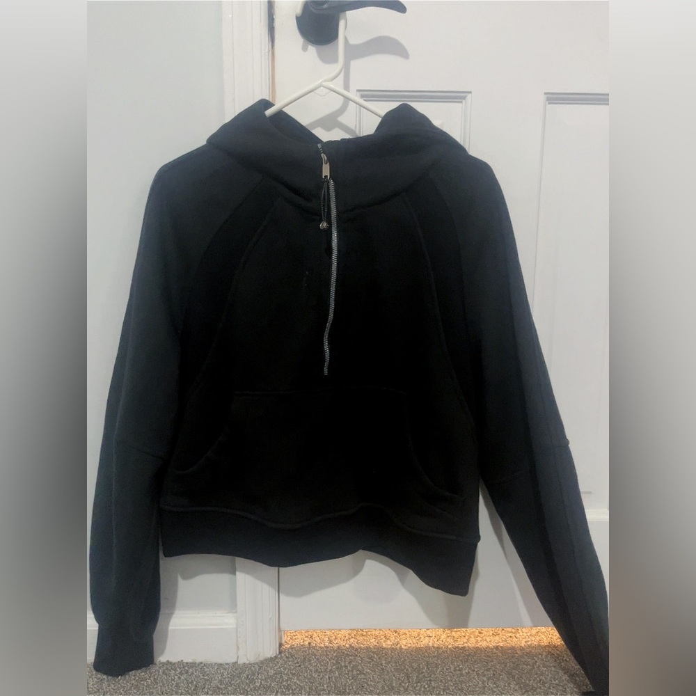 lululemon scuba color black size 8